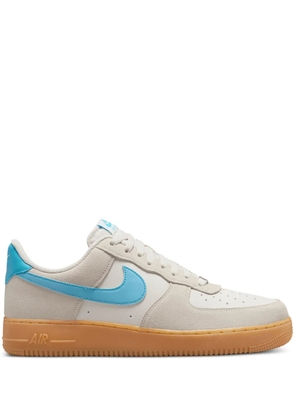 Nike Air Force 1 '07 LV8 'Gum Pack - Phantom Baltic Blue' sneakers - Neutrals