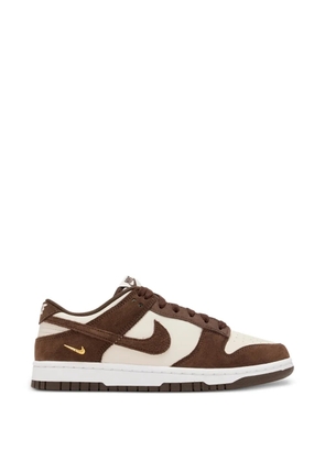 Nike Dunk Low suede-panelled sneakers - Brown