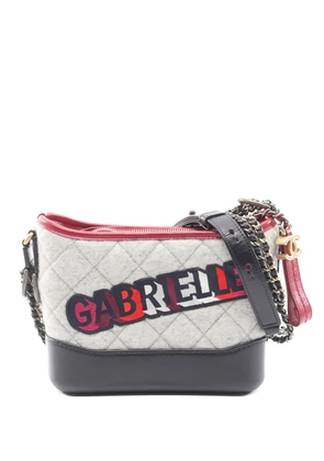 CHANEL Pre-Owned 2017-2018 small Gabrielle quilted chain-detail shoulder bag - Grey