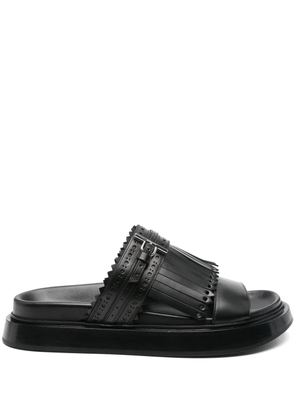 Alexander McQueen fisherman sandals - Black