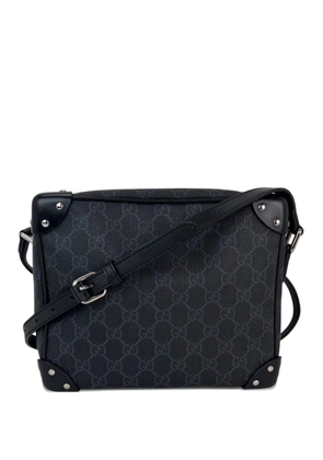 Gucci Pre-Owned GG supreme studded messenger bag - Black