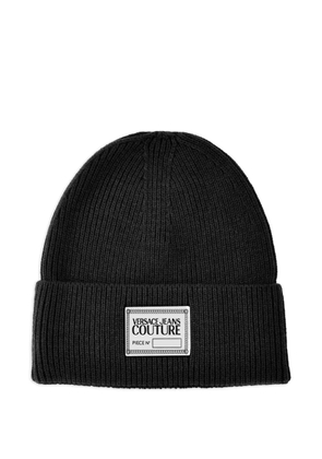 Versace Jeans Couture logo-plaque ribbed beanie - Black
