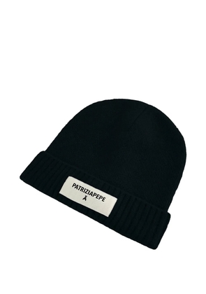 Patrizia Pepe logo-patch beanie - Black