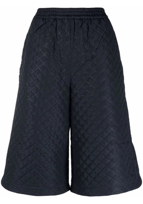 Stella Nova diamond-quilted knee-length shorts - Blue