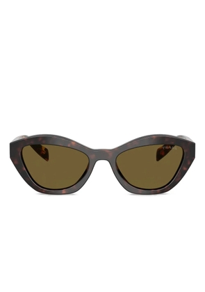 Prada Eyewear logo-detail cat-eye sunglasses - Brown
