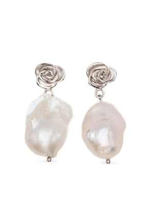 Magda Butrym Rose pearl earrings - Silver