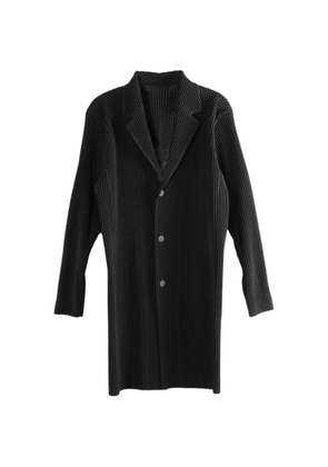 Homme Plissé Issey Miyake pleated buttoned coat - Black