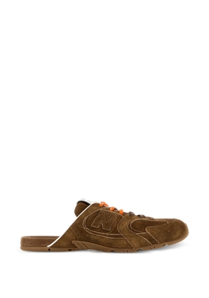 Miu Miu x New Balance suede mules - Brown