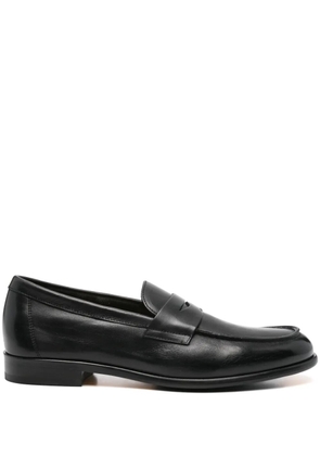 Doucal's leather loafers - Black
