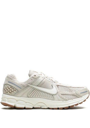 Nike Zoom Vomero 5 'Light Orewood/Brown' sneakers - Neutrals