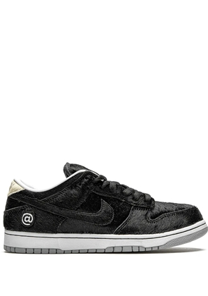 Nike x Medicom Toy SB Dunk Low 'BE@RBRICK' sneakers - Black