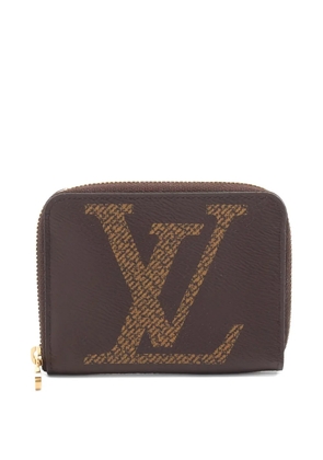 Louis Vuitton Pre-Owned 2021 monogram zip coin wallet - Brown