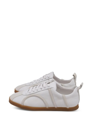 TOTEME 2023 round-toe sneakers - White