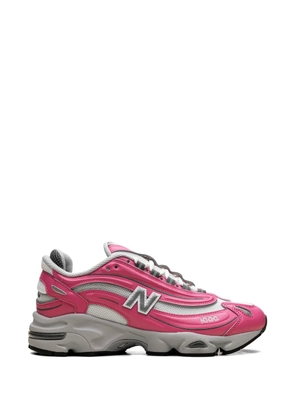 New Balance logo appliqué sneakers - Pink