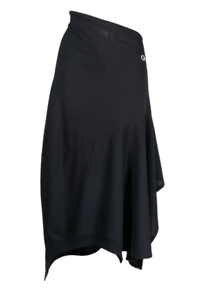 Anrealage x Champion logo-patch asymmetric skirt - Black
