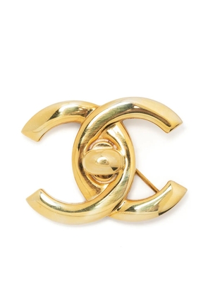 CHANEL Pre-Owned 1997 CC Turn-lock brooch - Gold