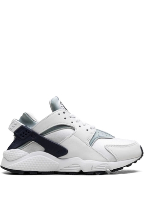 Nike Air Huarache 'Photon Dust/Mica Green' sneakers - White