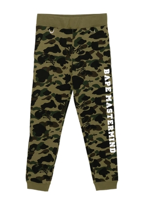 Mastermind Japan x A Bathing Ape trousers - Green