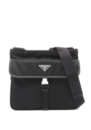 Prada Pre-Owned 2020s logo-plaque shoulder bag - Black