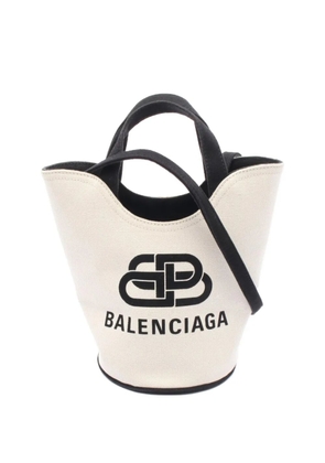 Balenciaga Pre-Owned 2000s Wave bucket bag - Neutrals