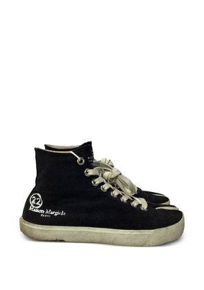Maison Martin Margiela Pre-Owned Tabi high-top sneakers - Black