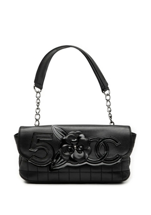 CHANEL Pre-Owned 2006-2008 Camellia CC Choco Bar No 5 Lambskin shoulder bag - Black