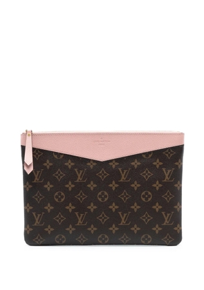 Louis Vuitton Pre-Owned 2019 Monogram Daily Pouch clutch bag - Brown