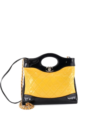 CHANEL Pre-Owned 31 Shopping Bag Quilted Patent Mini tote bag - Yellow