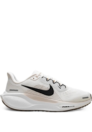 Nike Pegasus 41 road running sneakers - White