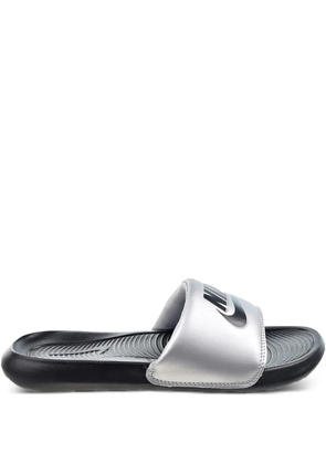 Nike Victori One 'Black/Metallic Sliver' slides - Silver