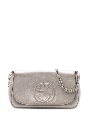 Gucci Pre-Owned 2016-2025 Medium Metallic Leather Soho Chain Flap crossbody bag - Gold