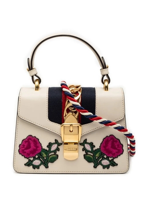 Gucci Pre-Owned 2016-2025 Mini Embroidered Leather Sylvie satchel - White