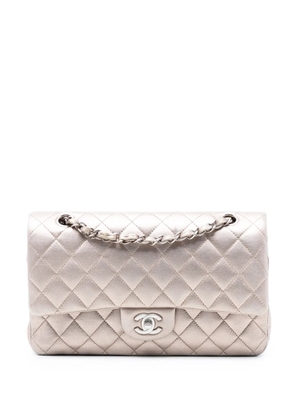 CHANEL Pre-Owned 2010-2011 Medium Classic Metallic Lambskin Double Flap shoulder bag - Gold