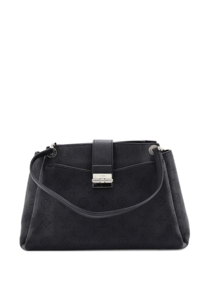 Louis Vuitton Pre-Owned Sevres Handbag Mahina Leather shoulder bag - Black