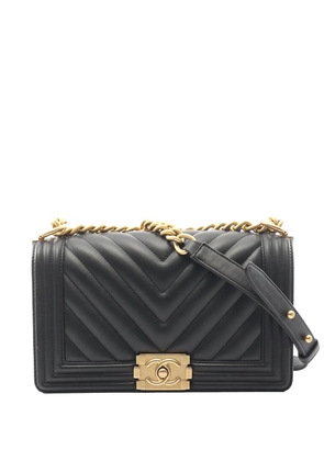 CHANEL Pre-Owned 2019 Old Medium Chevron Lambskin Boy Flap crossbody bag - Black