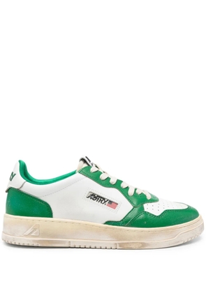 Autry Medalist Low Super Vintage leather sneakers - White