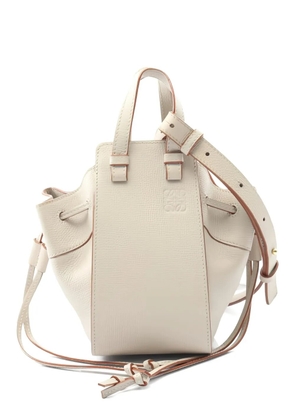 Loewe Pre-Owned 2000s Hammock Mini Drawstring Leather tote bag - Neutrals