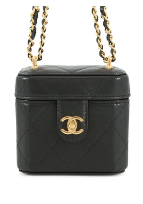 CHANEL Pre-Owned 2021-2026 Mini CC Quilted Lambskin Vanity Case with Chain crossbody bag - Black