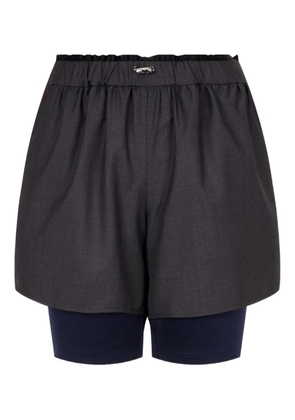 TOMBOY layered pocketed knee-length shorts - Grey