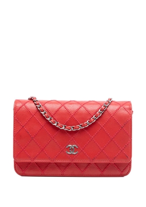 CHANEL Pre-Owned 2014 CC Lambskin Wild Stitch Wallet on Chain crossbody bag - Red