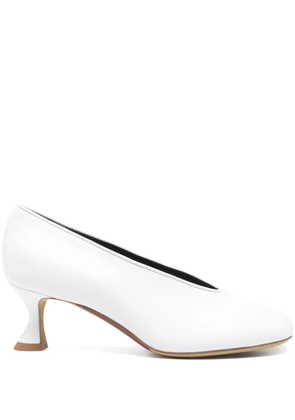 Moschino 50mm Duck pumps - White