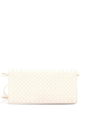 Bottega Veneta Pre-Owned Knot Flap Intrecciato Nappa Mini crossbody bag - White