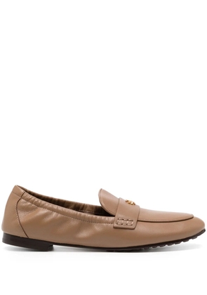 Tory Burch logo plaque loafers - Brown