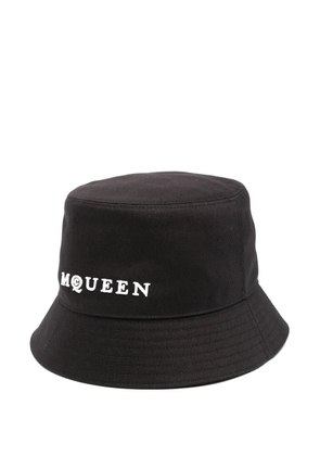 Alexander McQueen logo-embroidered bucket hat - Black