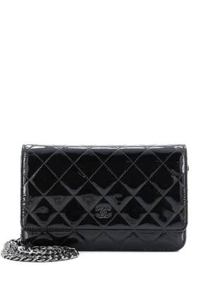 CHANEL Pre-Owned Wallet on Chain Quilted Patent crossbody bag - Black