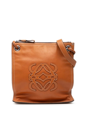 Loewe Pre-Owned 2000-2010 Leather Anagram crossbody bag - Brown