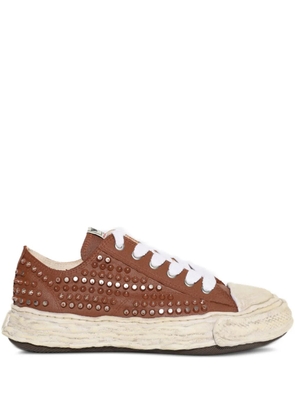 Maison MIHARA YASUHIRO Peterson 23 OG studded sneakers - Brown