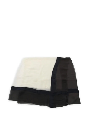 CHANEL Pre-Owned 1986-1988 silk shawl - White