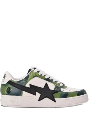 A BATHING APE® camouflage star sneakers - Green