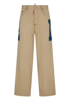 DSQUARED2 logo-appliqué straight-leg trousers - Neutrals